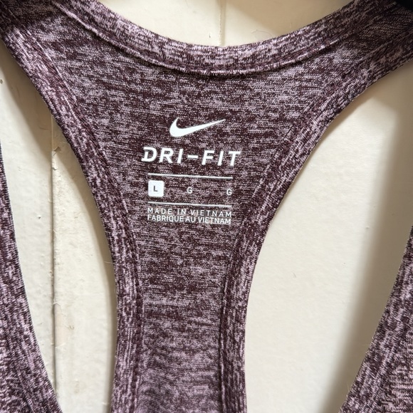 Nike Women’s Dri Fit tank top size large - Picture 6 of 7